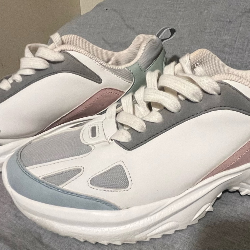 Stylish Women's Multicolor Sneakers
